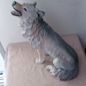 Wooden Wolf Statue
